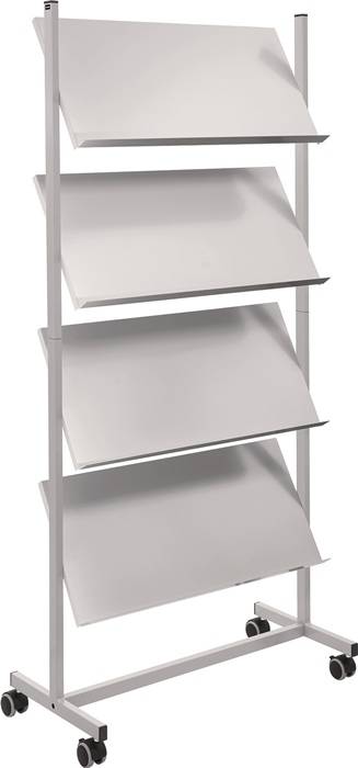 Ein fahrbares Metallpräsentationsregal mit vier geneigten Regalboden auf Rollen, verwendet zum Halten oder Präsentieren von Büchern, Zeitschriften oder Broschüren.