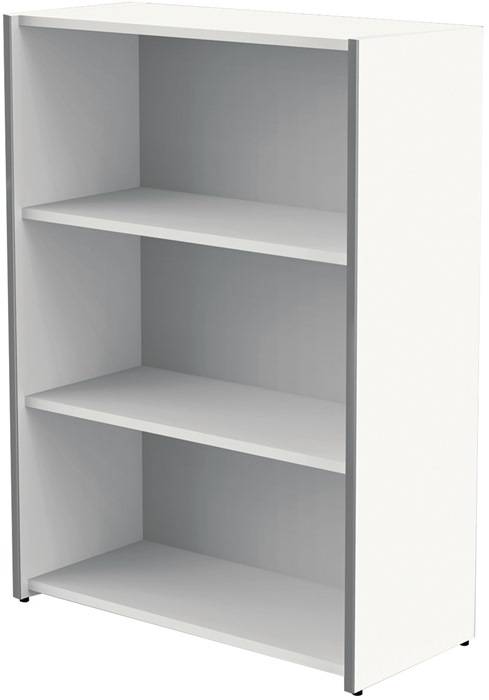 Weißes offenes Bücherregal mit drei leeren Regalen, dargestellt in einer einfachen produktartigen Ansicht.