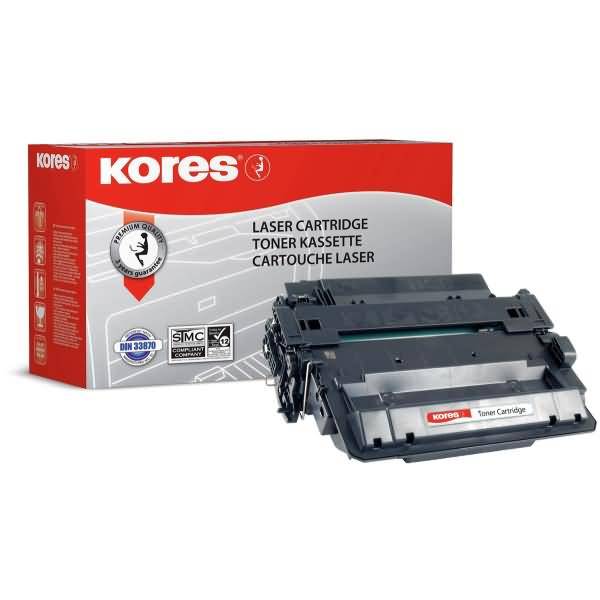 Kores-Laser-Patrone und Tonerbox mit einer Ersatz-Druckerpatrone davor.