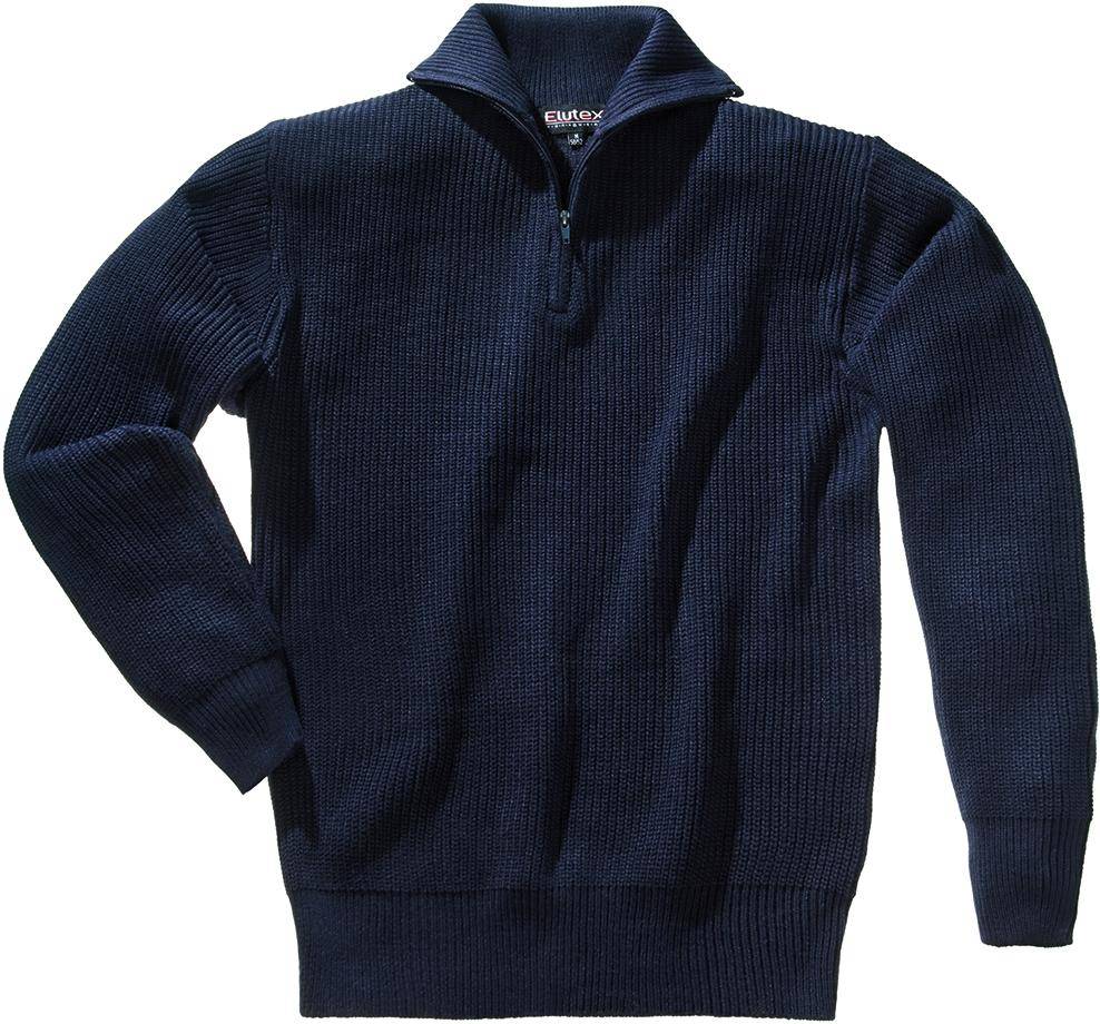 Marineblauer gerippter Pullover mit Reißverschluss in Viertel-Länge, hohem Kragen und langen Ärmeln, flach auf weißem Hintergrund dargestellt.