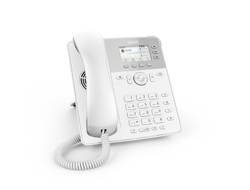Weißes Bürotischtelefon mit Hörer, Tastatur, kleinem Display und Spiralkabel auf schllichtem Hintergrund.