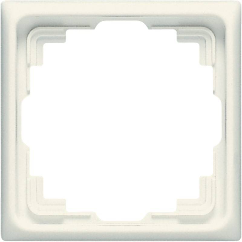 Quadratischer weißer dekorativer Rahmen oder Bordüre mit vertieftem, mehrschichtigem Zentrum, frontal gegen einen einfachen Hintergrund angesehen.