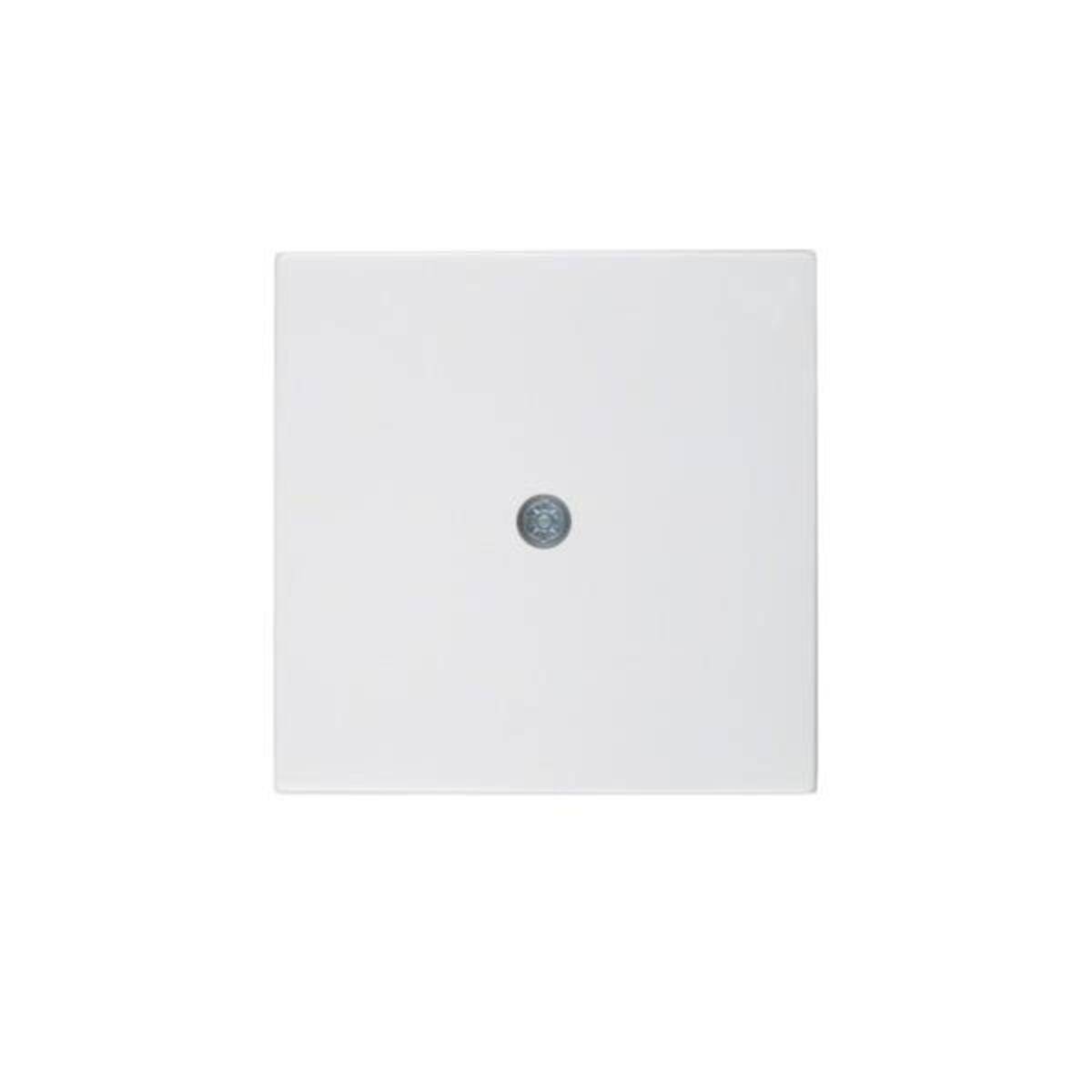 Eine weiße quadratische Keramikfliese mit einem zentrierten kleinen runden Logo oder Design.