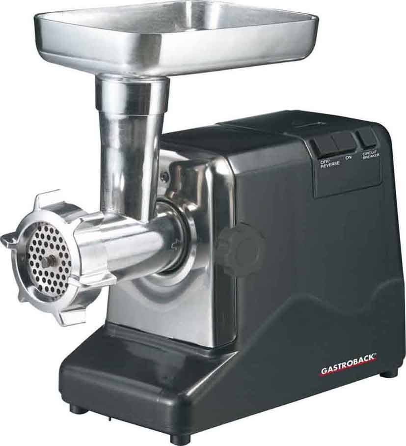 Eine metallische elektrische Fleischmaschine auf einer Küchenarbeitsplatte mit einer schwarzen Basis und einem Mahlwerk aus Edelstahl. Der Markenname ist sichtbar.