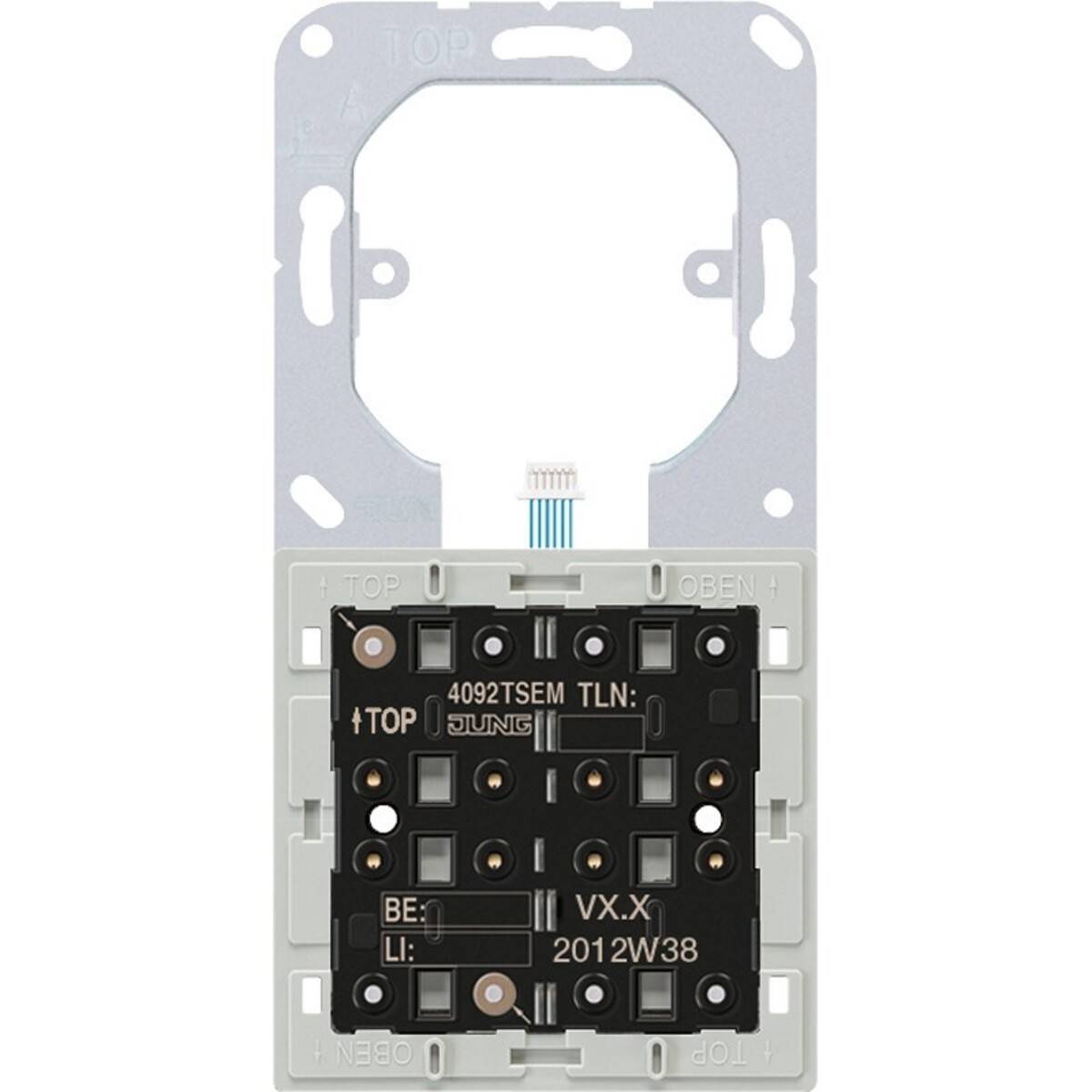 Nahaufnahme eines Wandschalter-Mechanismus mit einer Metallmontagesplatte und schwarzem elektronischem Modul mit der Beschriftung „4092TSEM TLN