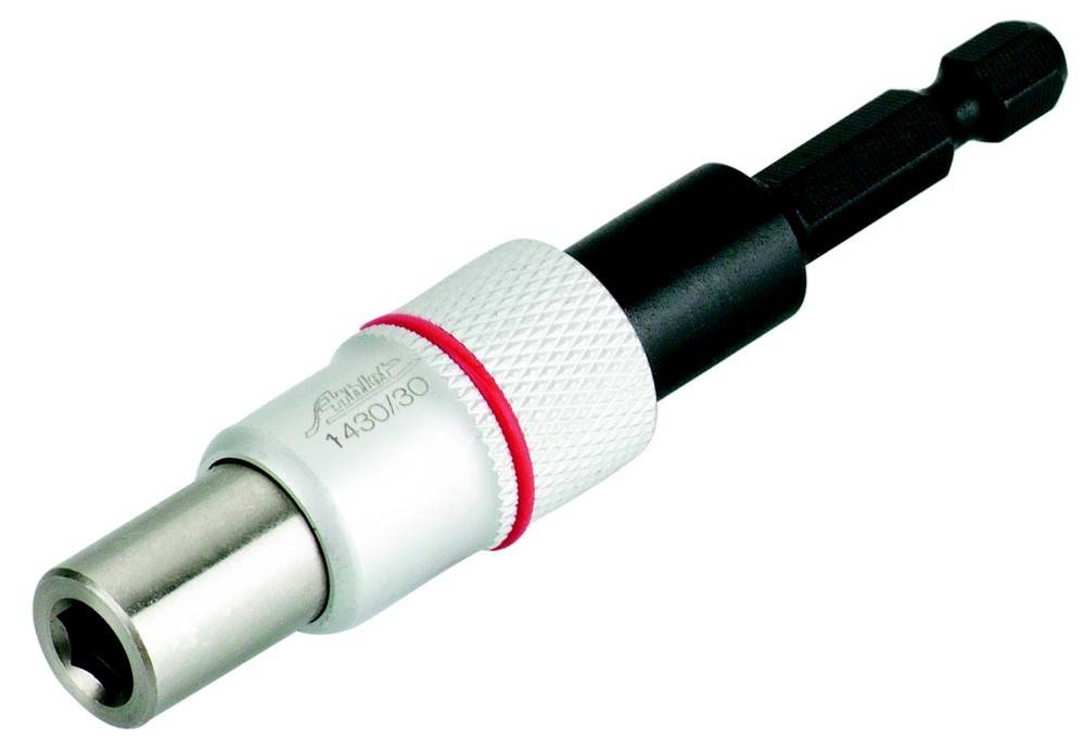 Nahaufnahme eines Sechskantschlüsseleinsatzes mit einem silbernen gerillten Griff und einem schwarzen sechseckigen Schaft. Der eingravierte Text liest sich „Fumasi 1439/30