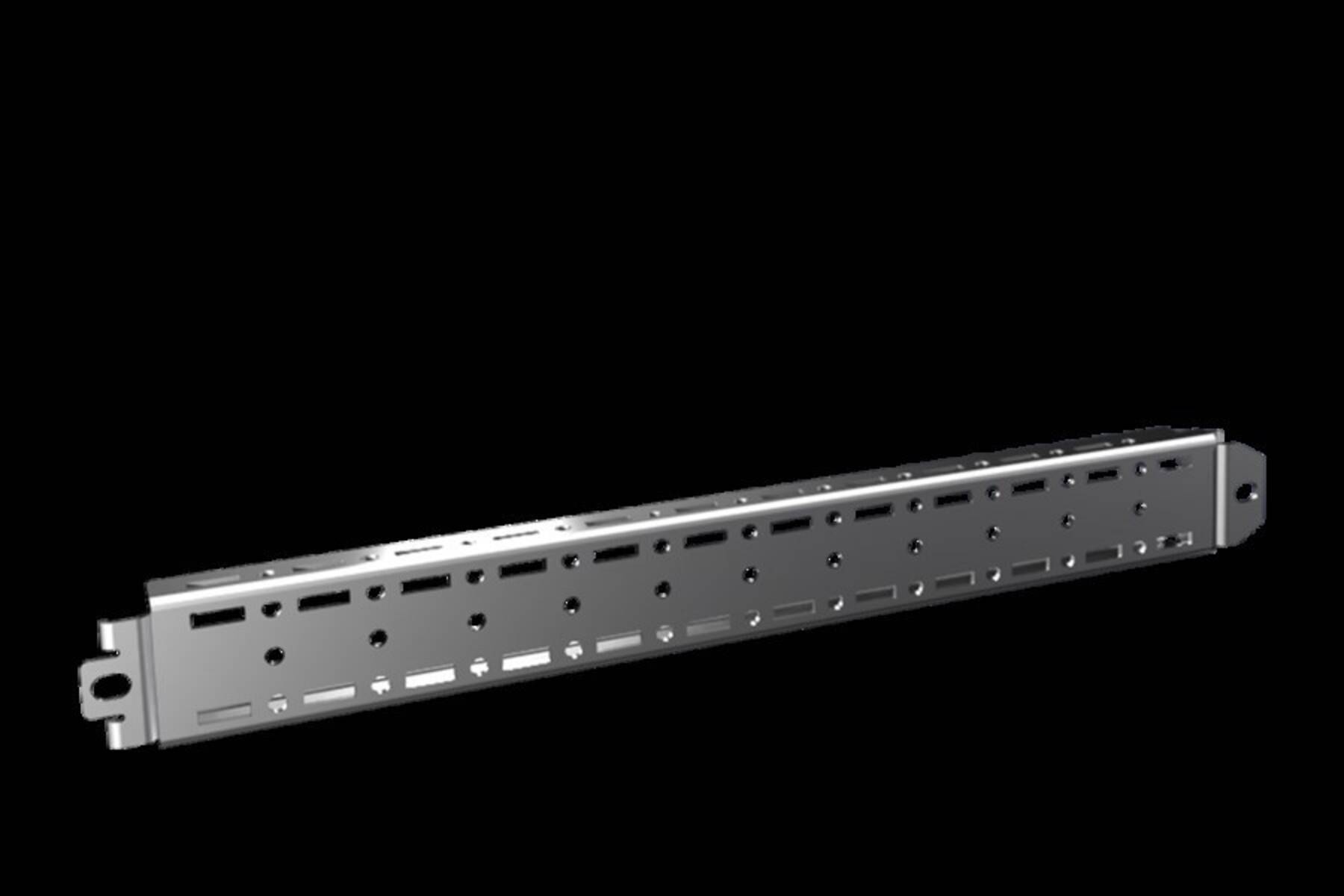 Lange Metallschiene mit Perforationen und Befestigungskonsolen, in Perspektive vor schwarzem Hintergrund dargestellt.