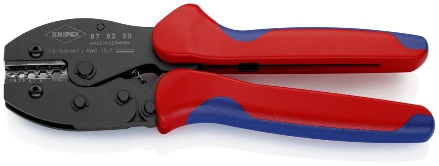 Nahaufnahme eines rot-blau gefärbten Knipex-Crimpwerkzeugs mit schwarzen Backen, gezeigt auf weißem Hintergrund.