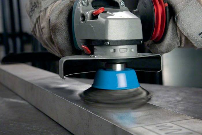 Topfbürste D.100mm Draht-St.0,8mm Stahl gezopfter Draht M14 max.Drehz.8500 1/min