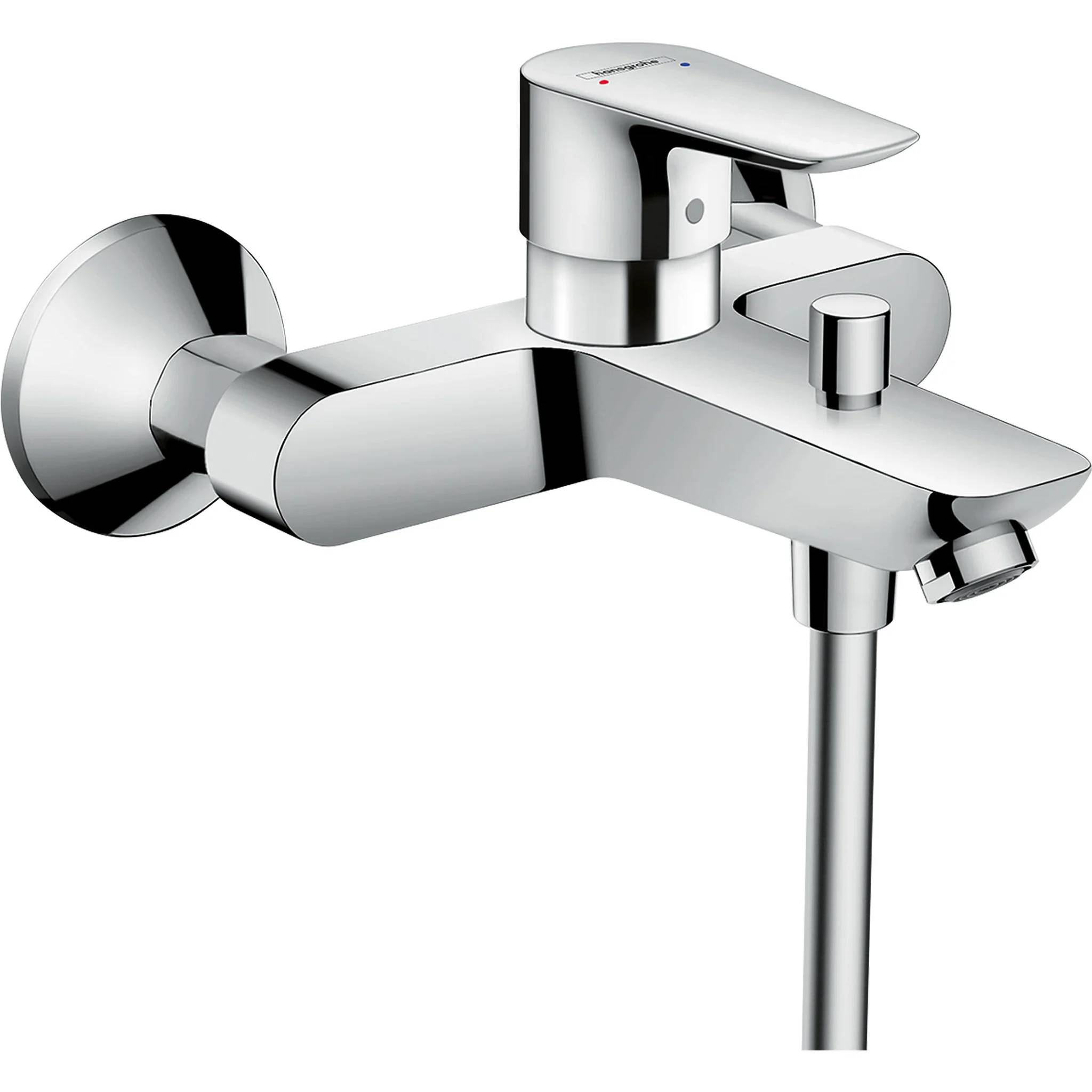 Chrom-Wandmontage-Badewannenmischer mit Einhebel-Griff und Brauseauslauf mit Schlauch.