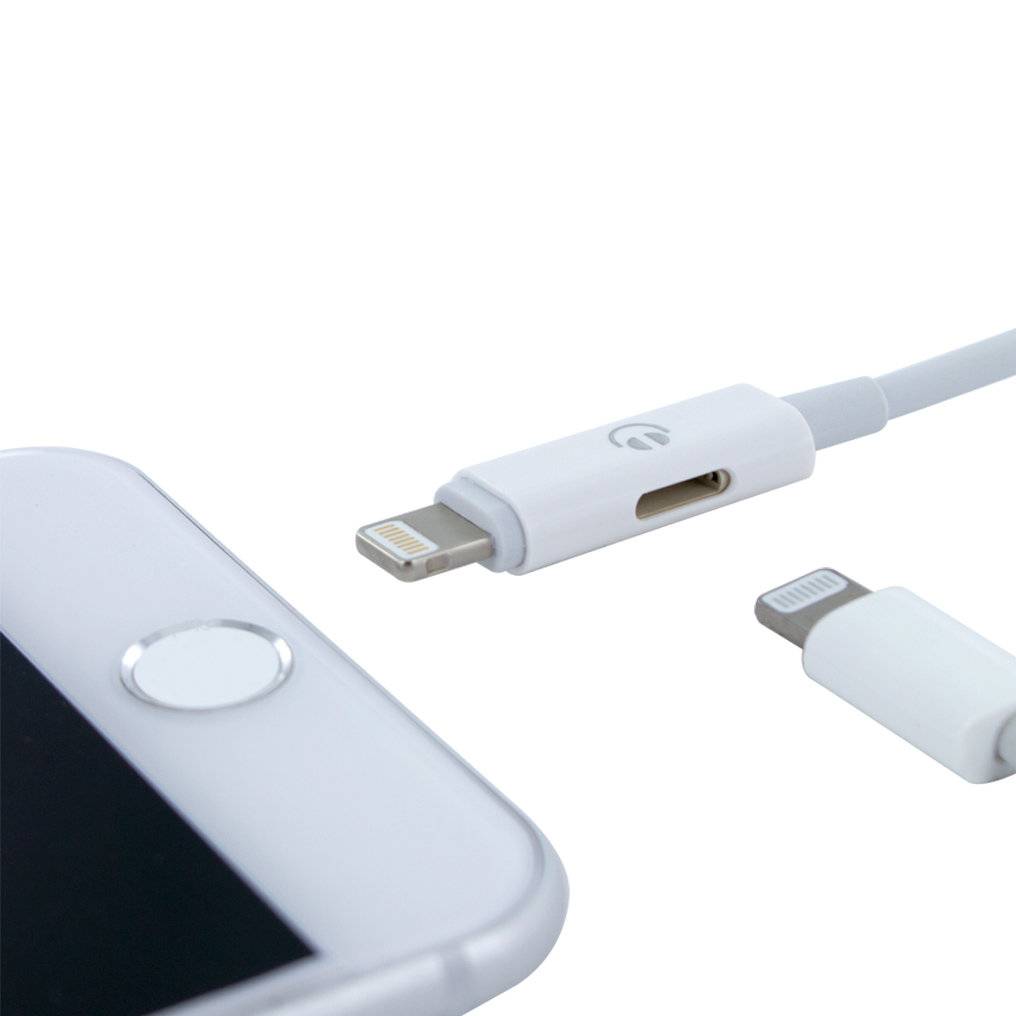 Cyoo - 2in1 - Lightning Ladekabel mit Audio Anschluss - Weiss