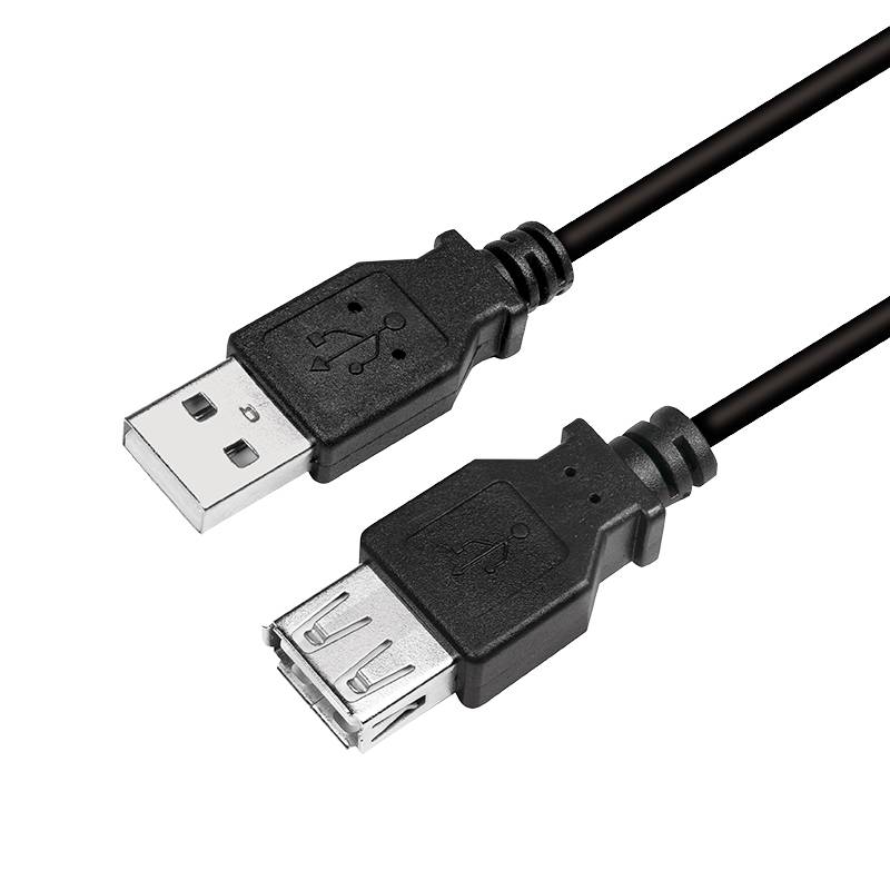 USB-Verlängerungskabel mit männlichen und weiblichen USB-A-Anschlüssen auf weißem Hintergrund.