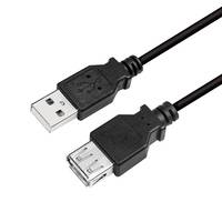 Zwei schwarze USB-Kabelstecker auf weißem Hintergrund: ein Standard-USB-A-Stecker und ein USB-B-Stecker.