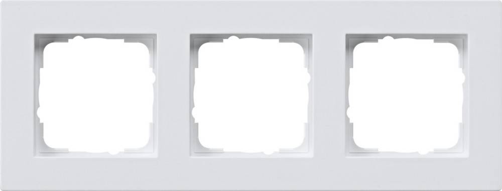 Weißer Montagenrahmen für eine quadratische Steckdose oder einen Schalter, vor einem einfarbigen Hintergrund.