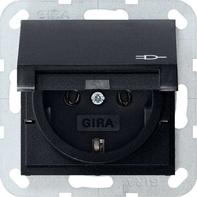 Gira Schuko-Steckdose sw 0454005