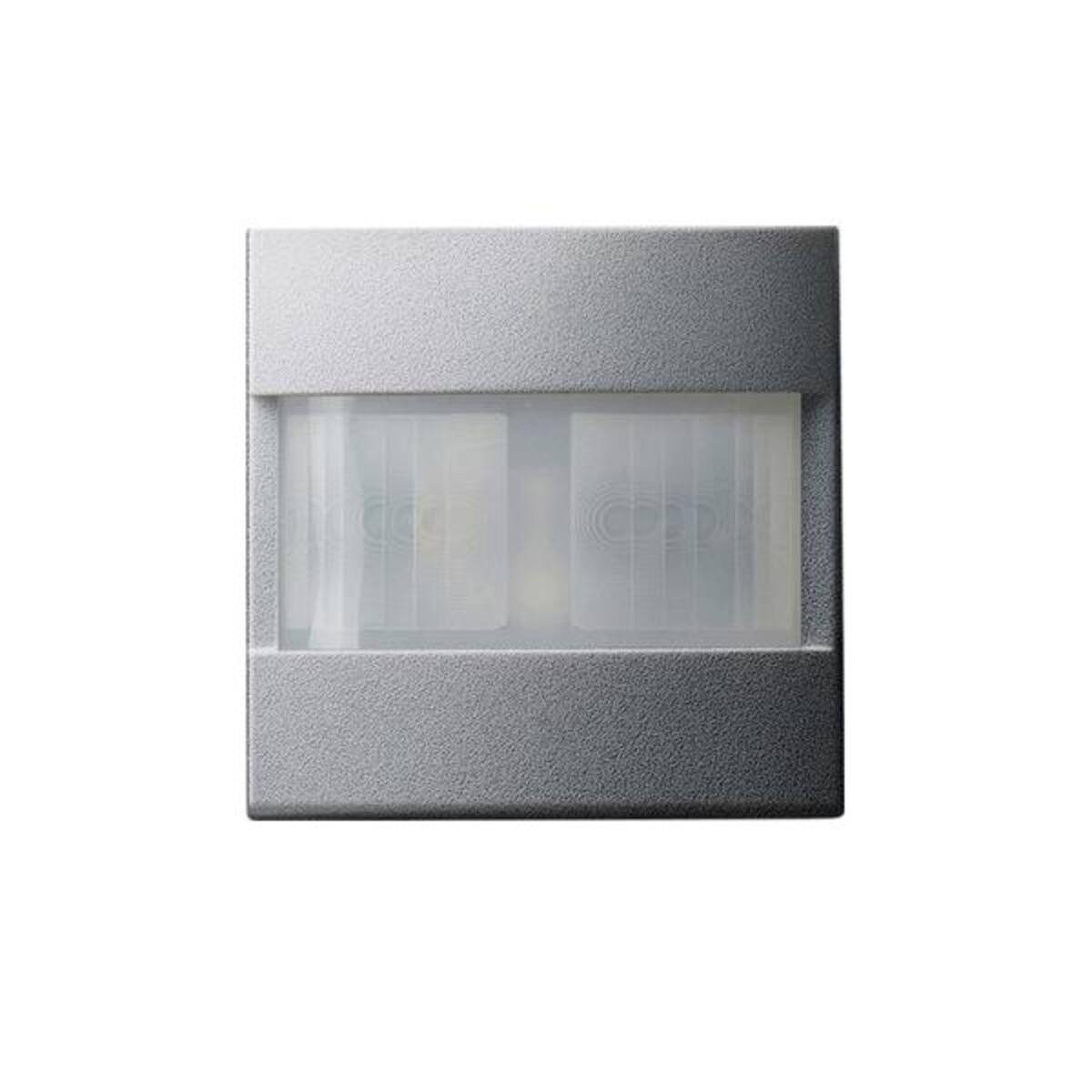 Quadratischer Silber-Bewegungsmelder-Wandschalter mit mattem Linsenpanel in der Mitte