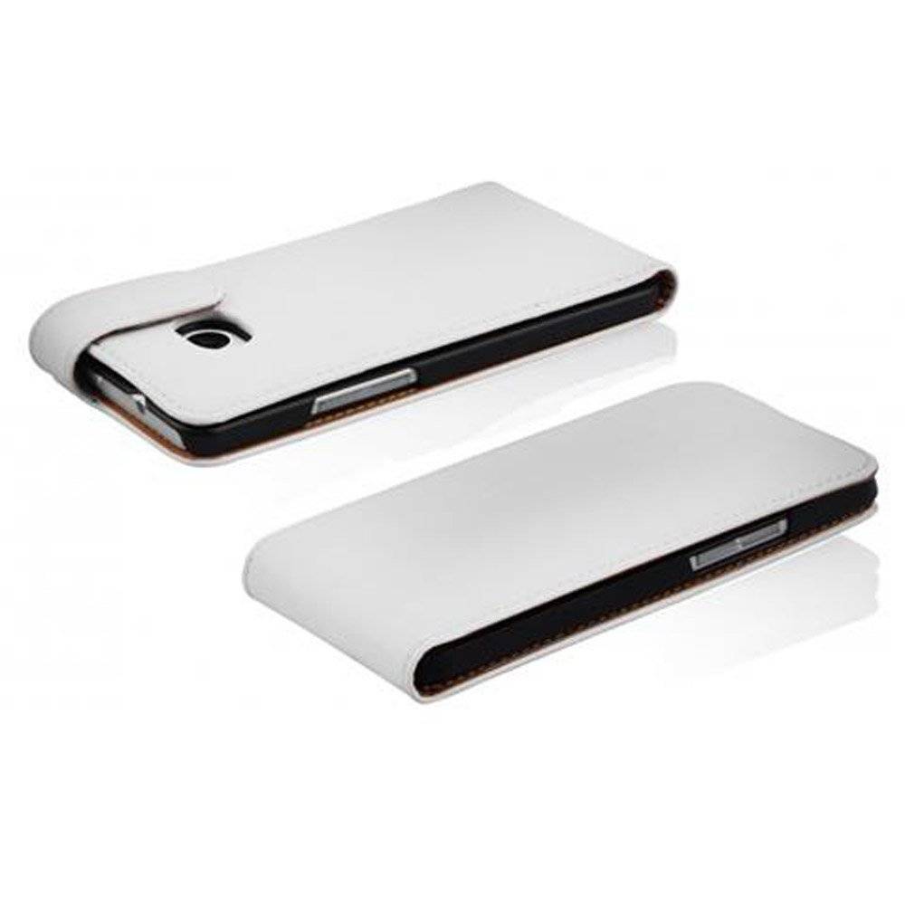 Cadorabo Hülle für HTC ONE M7 Hülle in POLAR WEIß - Handyhülle im Flip Design aus glattem Textilleder - Case Cover Schutzhülle Etui Tasche Book