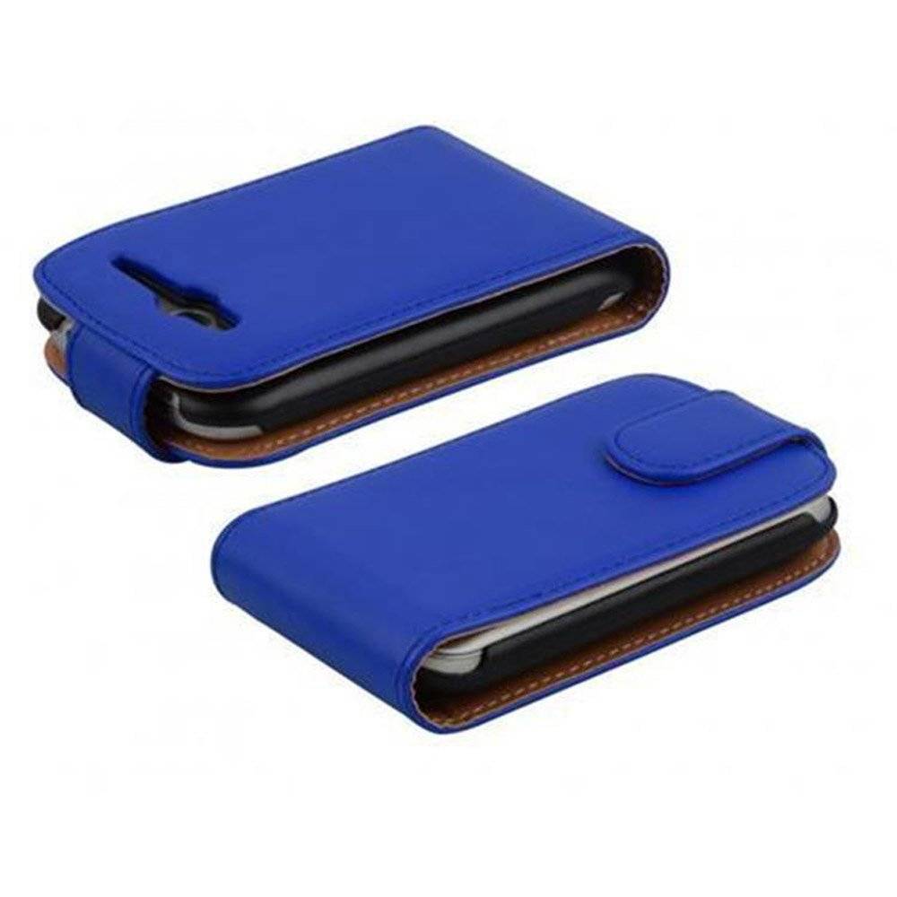 Cadorabo Hülle für HTC WILDFIRE S Hülle in BRILLIANT BLAU - Handyhülle im Flip Design aus glattem Textilleder - Case Cover Schutzhülle Etui Tasch