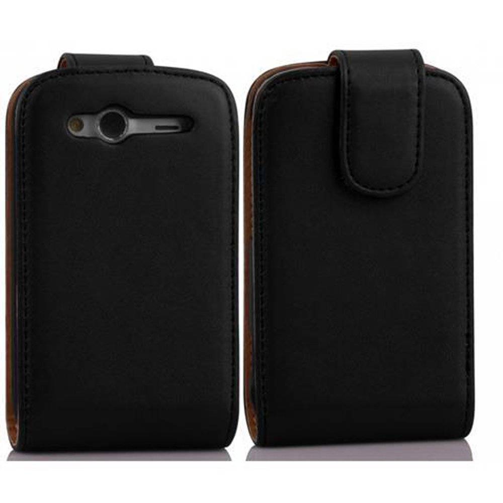 Cadorabo Hülle für HTC WILDFIRE S Hülle in KAVIAR SCHWARZ - Handyhülle im Flip Design aus glattem Textilleder - Case Cover Schutzhülle Etui Tasch