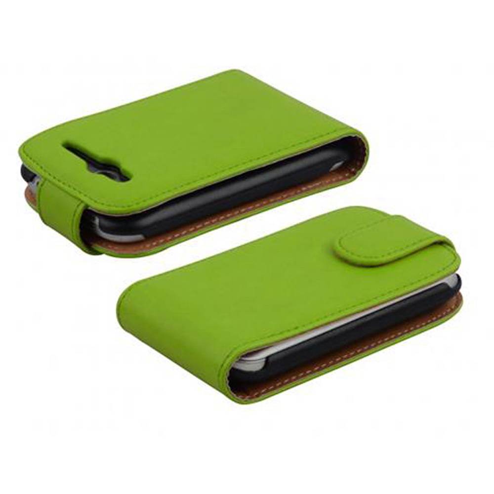 Cadorabo Hülle für HTC WILDFIRE Schutzhülle in Grün Flip Handyhülle Case Cover Etui Kunstleder