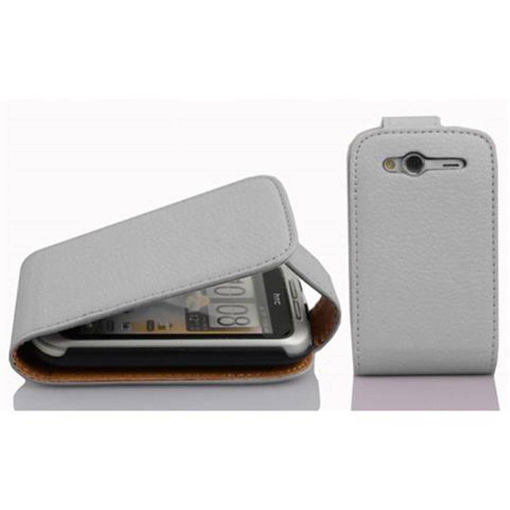 Cadorabo Hülle für HTC Wildfire S Hülle in MAGNESIUM WEIß - Handyhülle im Flip Design aus strukturiertem Textilleder - Case Cover Schutzhülle Et