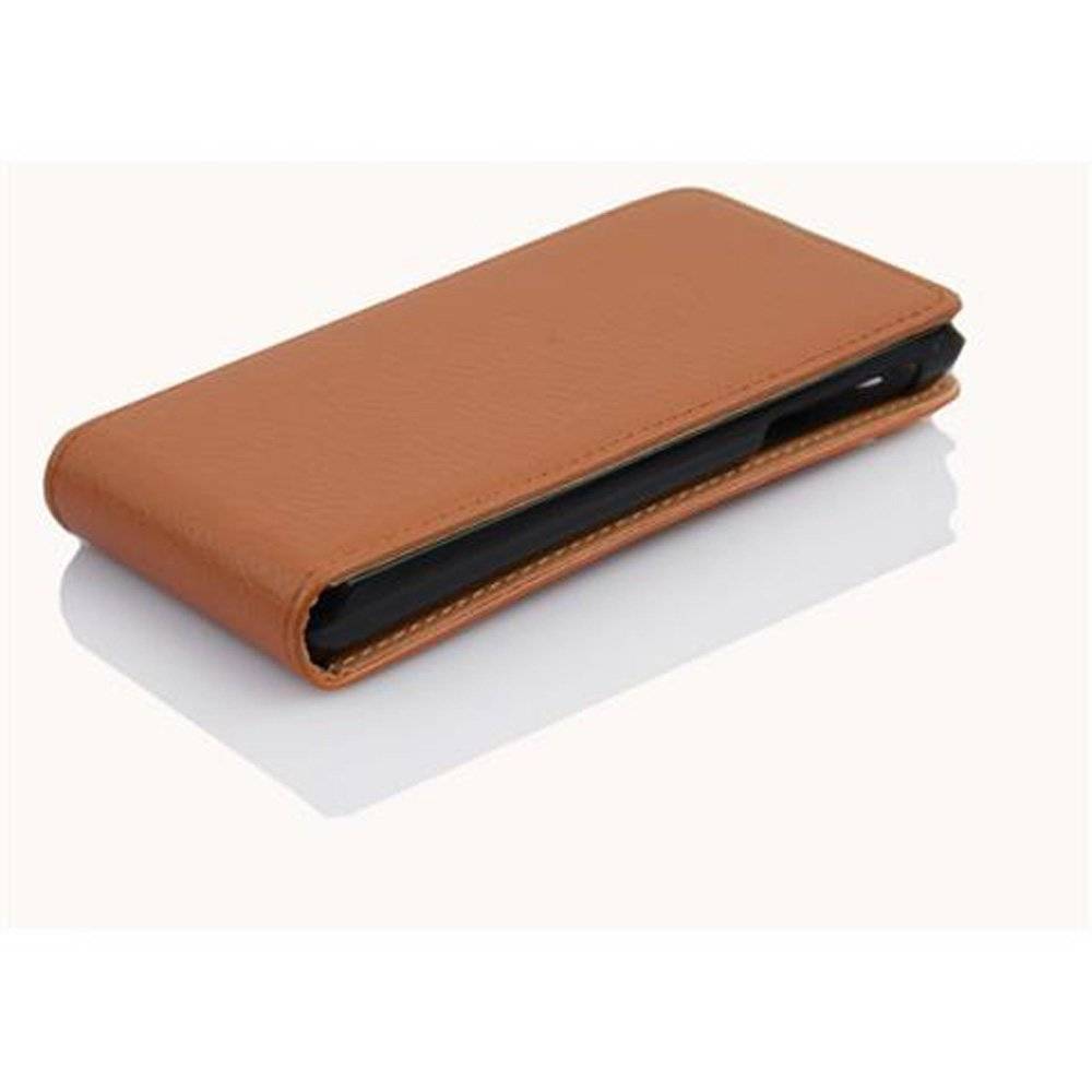 Cadorabo Hülle für Sony Xperia J Hülle in COGNAC BRAUN - Handyhülle im Flip Design aus strukturiertem Textilleder - Case Cover Schutzhülle Etui T