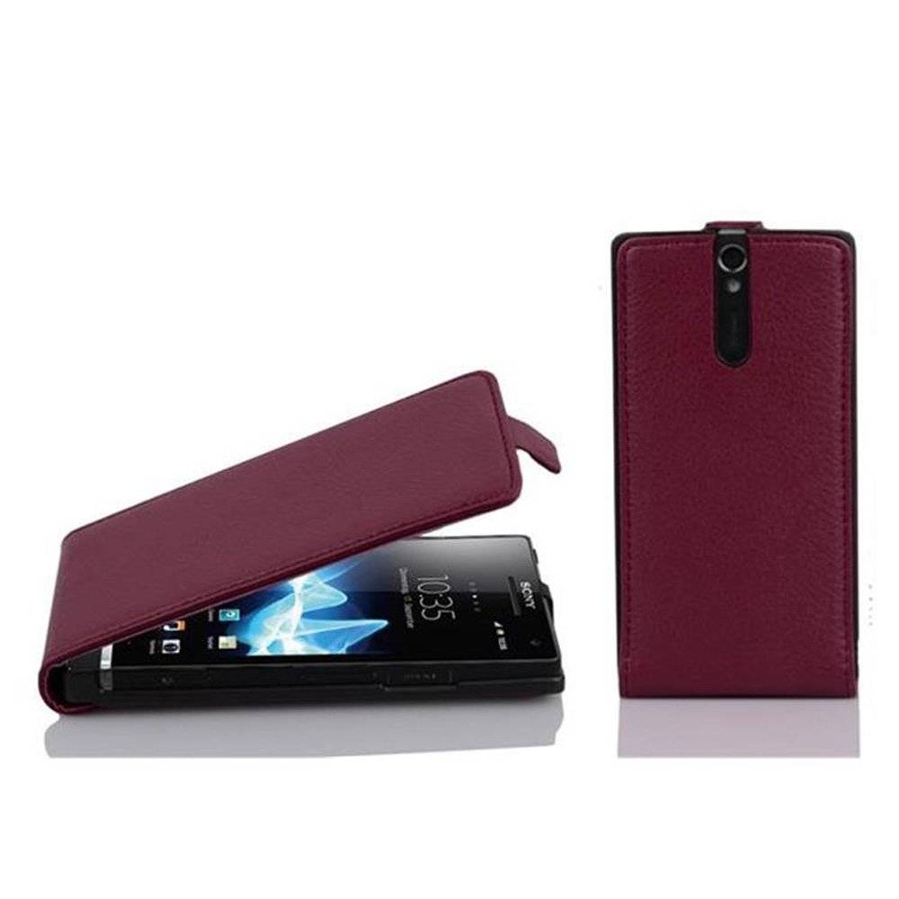 Cadorabo Hülle für Sony Xperia S Hülle in BORDEAUX LILA - Handyhülle im Flip Design aus strukturiertem Textilleder - Case Cover Schutzhülle Etui