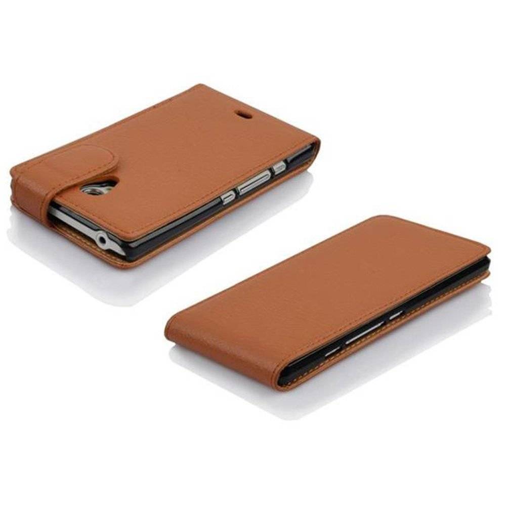 Cadorabo Hülle für Sony Xperia T Hülle in COGNAC BRAUN - Handyhülle im Flip Design aus strukturiertem Textilleder - Case Cover Schutzhülle Etui T