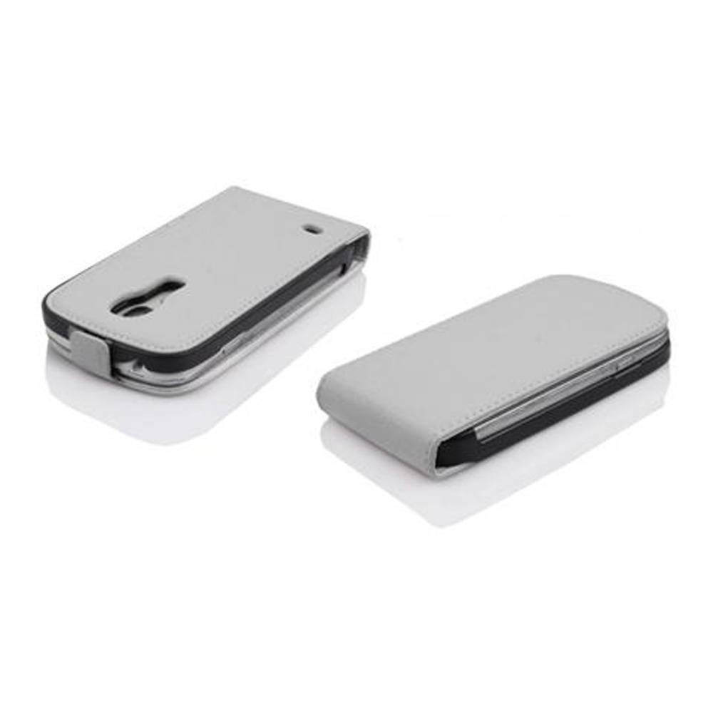 Cadorabo Schutzhülle für Samsung Galaxy S4 MINI Hülle in Weiß Flip Etui Handyhülle Case Cover Kunstleder