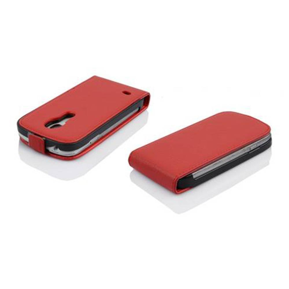 Cadorabo Schutzhülle für Samsung Galaxy S4 MINI Hülle in Rot Flip Etui Handyhülle Case Cover Kunstleder