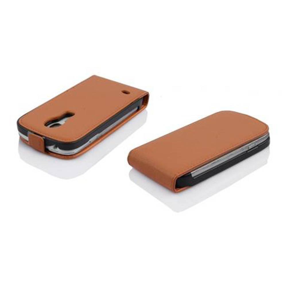 Cadorabo Schutzhülle für Samsung Galaxy S4 MINI Hülle in Braun Flip Etui Handyhülle Case Cover Kunstleder