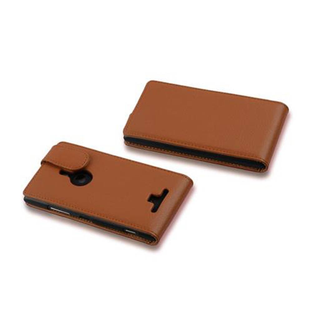 Cadorabo Schutzhülle für Nokia Lumia 925 Hülle in Braun Flip Etui Handyhülle Case Cover Kunstleder