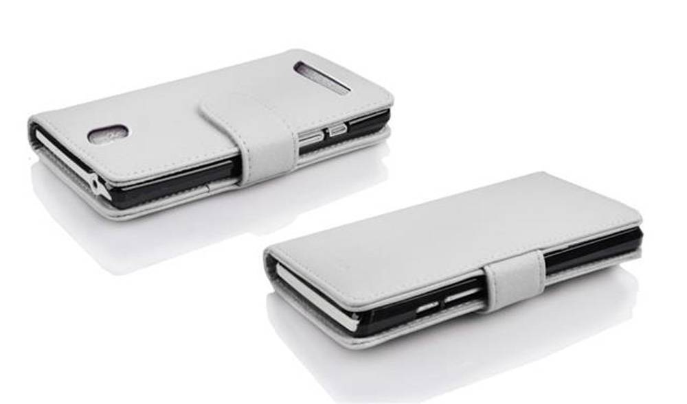 Cadorabo Schutzhülle für HTC Desire 500 Hülle in Weiß Handyhülle Etui Case Backcover Kunstleder Tasche