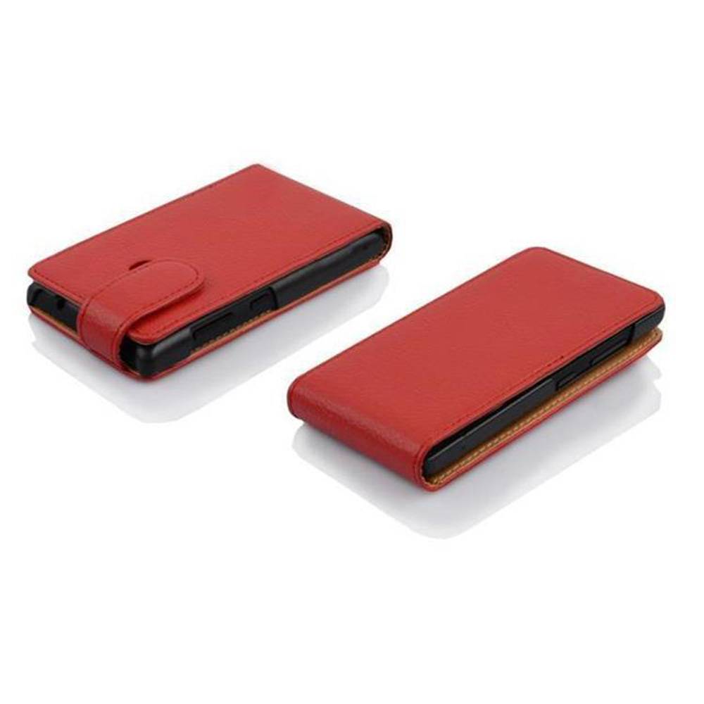 Cadorabo Schutzhülle für Motorola MOTO E Hülle in Rot Flip Etui Handyhülle Case Cover Kunstleder