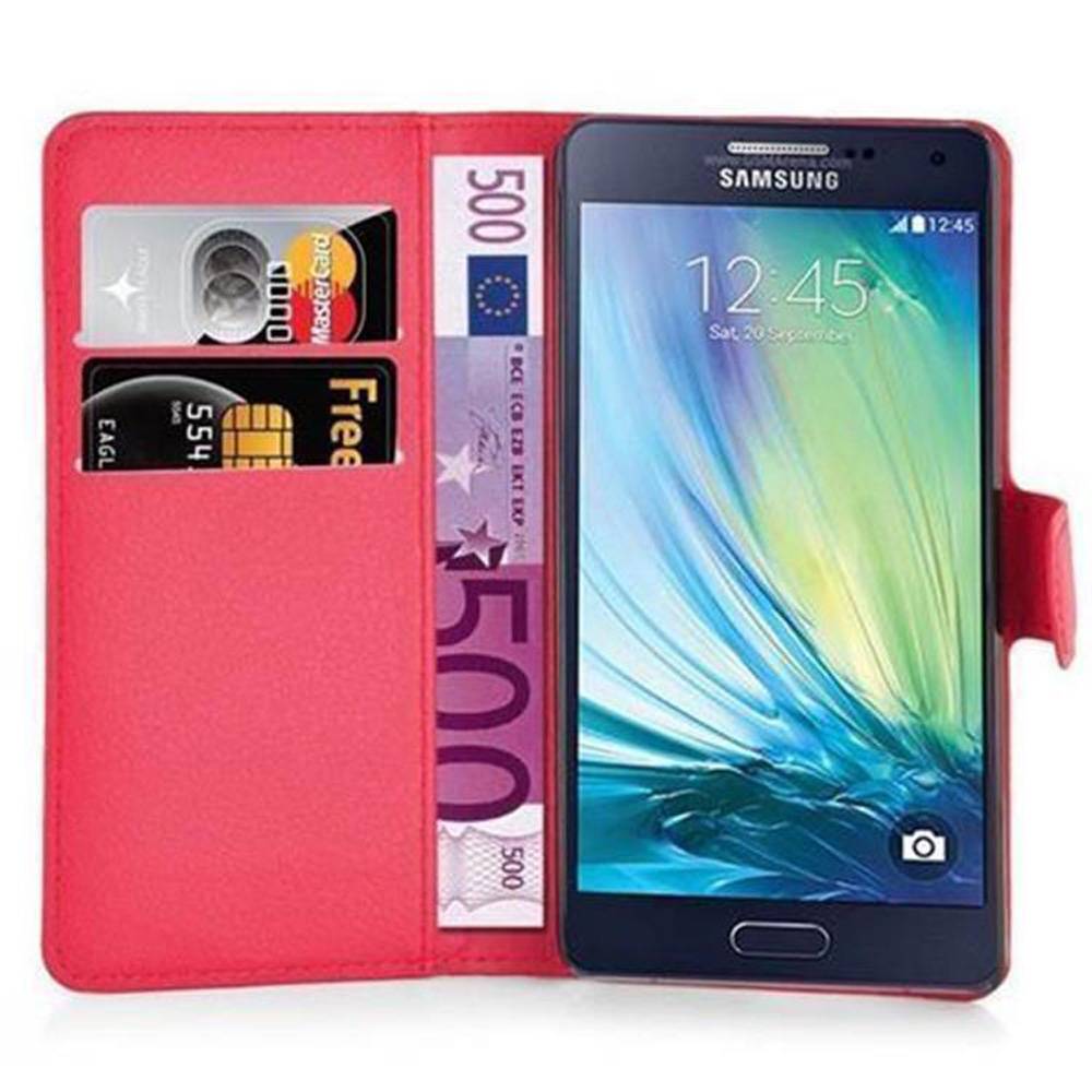 Cadorabo Hülle für Samsung Galaxy A3 2015 Schutz Hülle in Rot Handyhülle Etui Case Cover Magnetverschluss