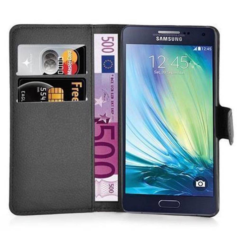 Cadorabo Hülle für Samsung Galaxy A3 2015 Schutz Hülle in Schwarz Handyhülle Etui Case Cover Magnetverschluss