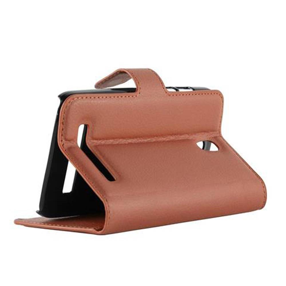 Cadorabo Hülle für HTC Desire 500 Schutz Hülle in Braun Handyhülle Etui Case Cover Magnetverschluss