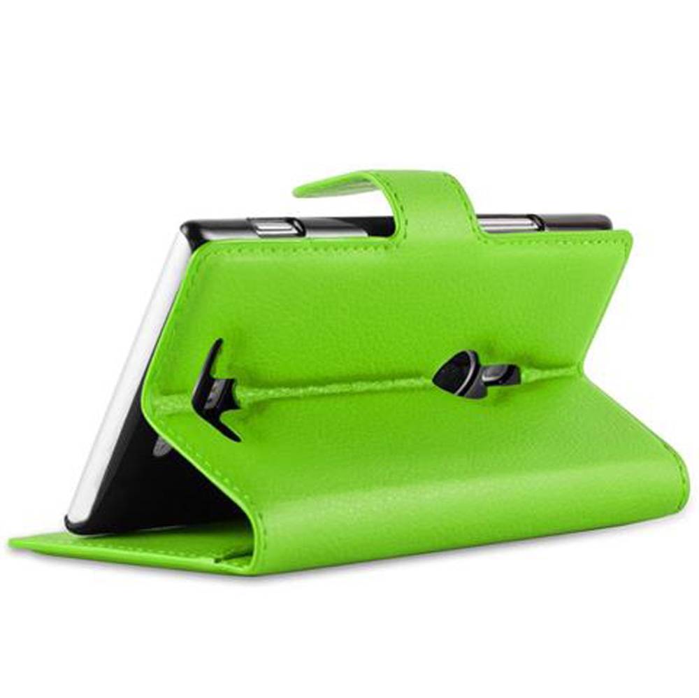 Cadorabo Hülle für Nokia Lumia 925 Schutz Hülle in Grün Handyhülle Etui Case Cover Magnetverschluss