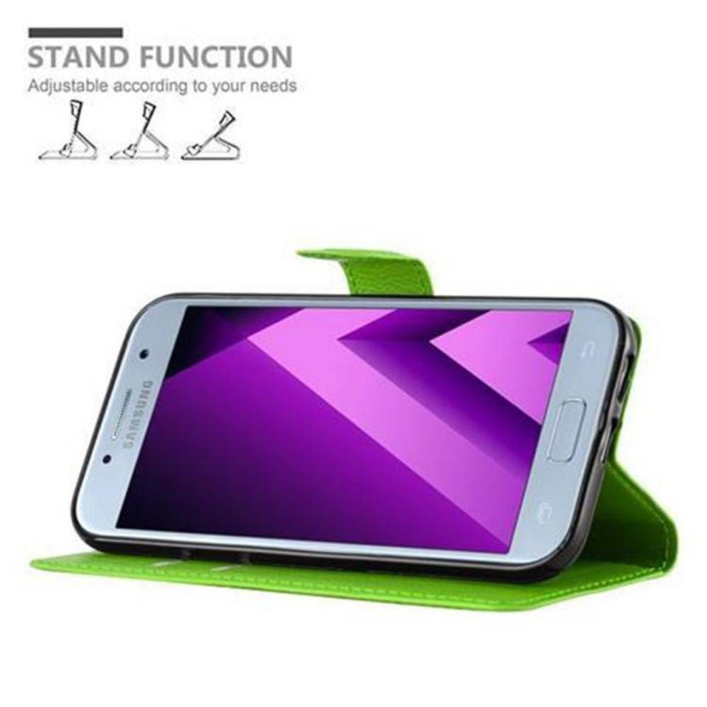 Cadorabo Hülle für Samsung Galaxy A3 2017 Schutz Hülle in Grün Handyhülle Etui Case Cover Magnetverschluss