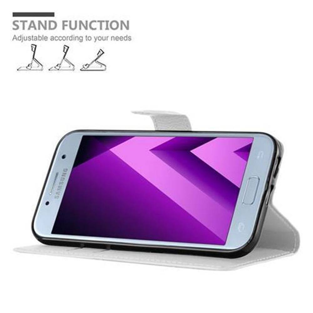 Cadorabo Hülle für Samsung Galaxy A5 2017 Schutz Hülle in Weiß Handyhülle Etui Case Cover Magnetverschluss