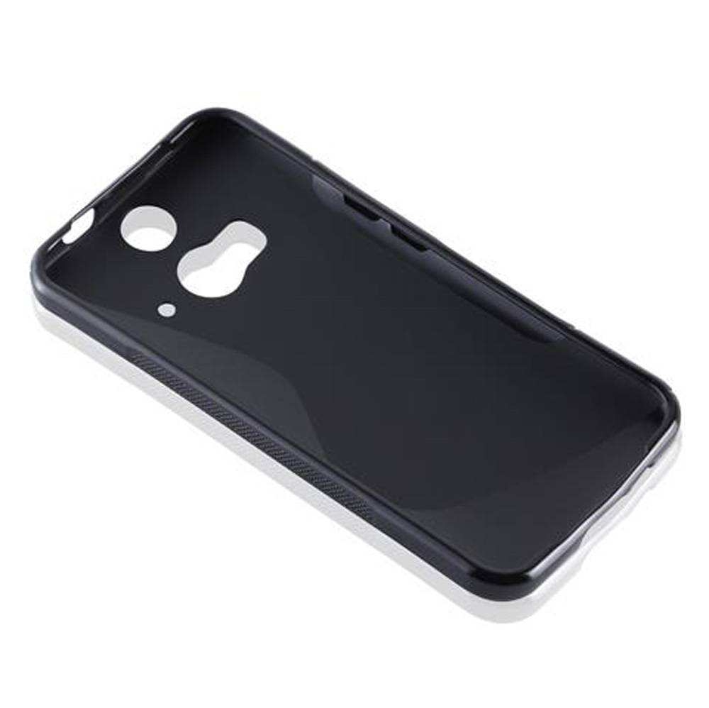 Cadorabo Schutzhülle für HTC BUTTERFLY 2 Hülle in Schwarz Handyhülle Case TPU Silikon Etui