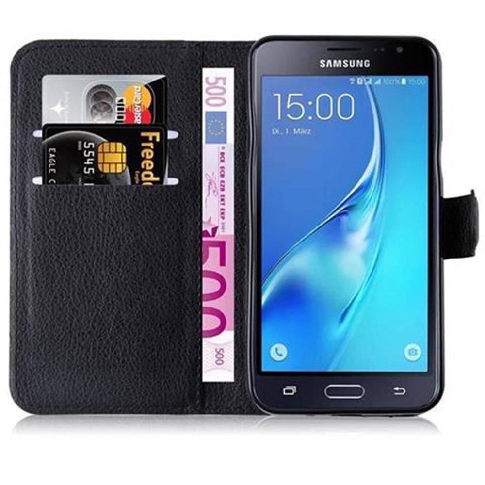 Cadorabo Hülle für Samsung Galaxy J3 2015 Schutz Hülle in Schwarz Handyhülle Etui Case Cover Magnetverschluss