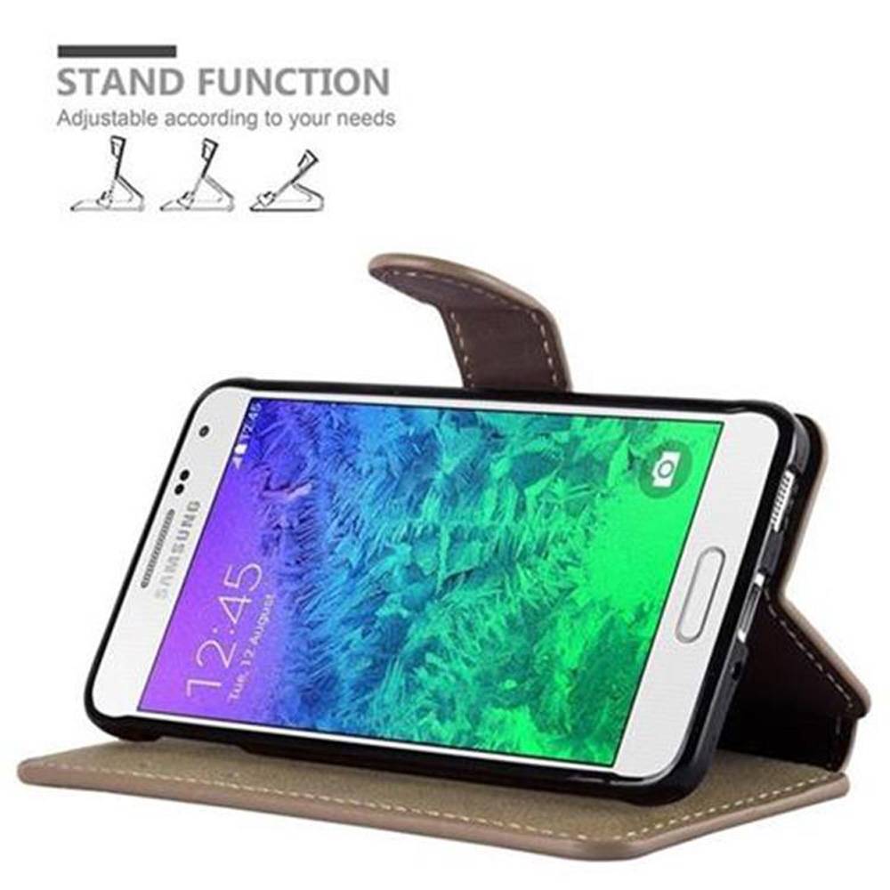 Cadorabo Hülle für Samsung Galaxy ALPHA Hülle in Braun Schutzhülle Handyhülle Etui Case Cover