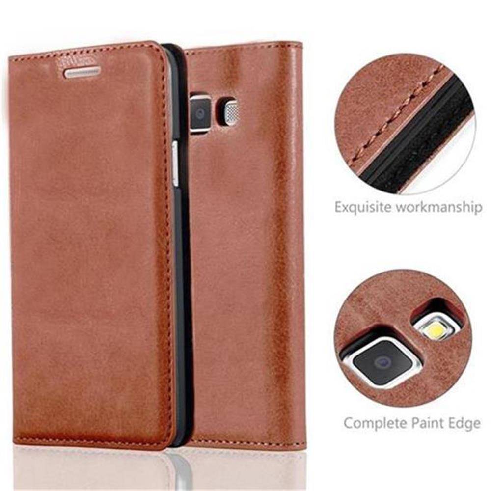 Cadorabo Hülle für Samsung Galaxy A3 2015 Schutz Hülle in Braun Handyhülle Etui Case Cover Magnetverschluss