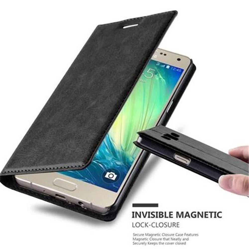 Cadorabo Hülle für Samsung Galaxy A5 2015 Schutz Hülle in Schwarz Handyhülle Etui Case Cover Magnetverschluss
