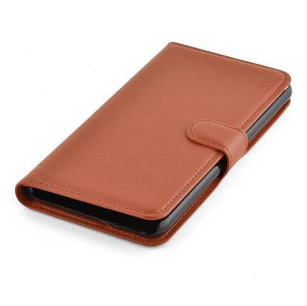 Cadorabo Hülle für HTC Desire 816 Schutz Hülle in Braun Handyhülle Etui Case Cover Magnetverschluss