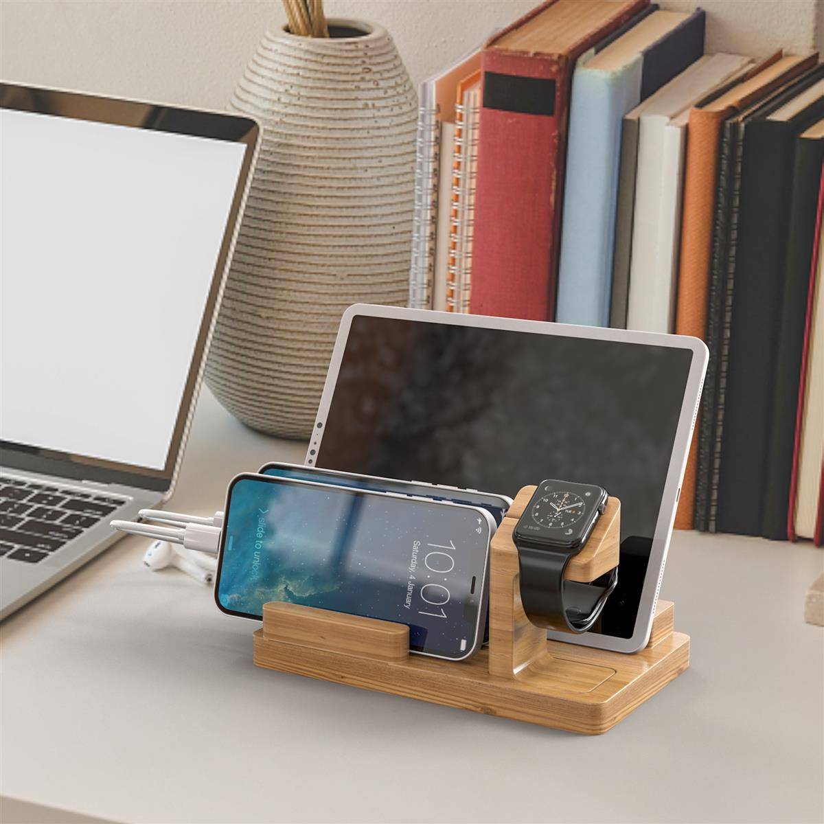 Cadorabo Docking Station - Ladestation aus Echtholz Bambus - Power Station Plattform mit integrierter USB Multischnittstelle