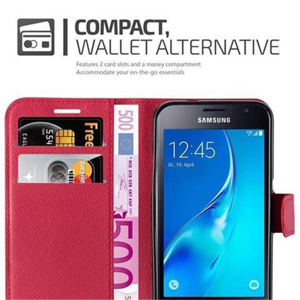 Cadorabo Hülle für Samsung Galaxy J1 2016 Schutz Hülle in Rot Handyhülle Etui Case Cover Magnetverschluss