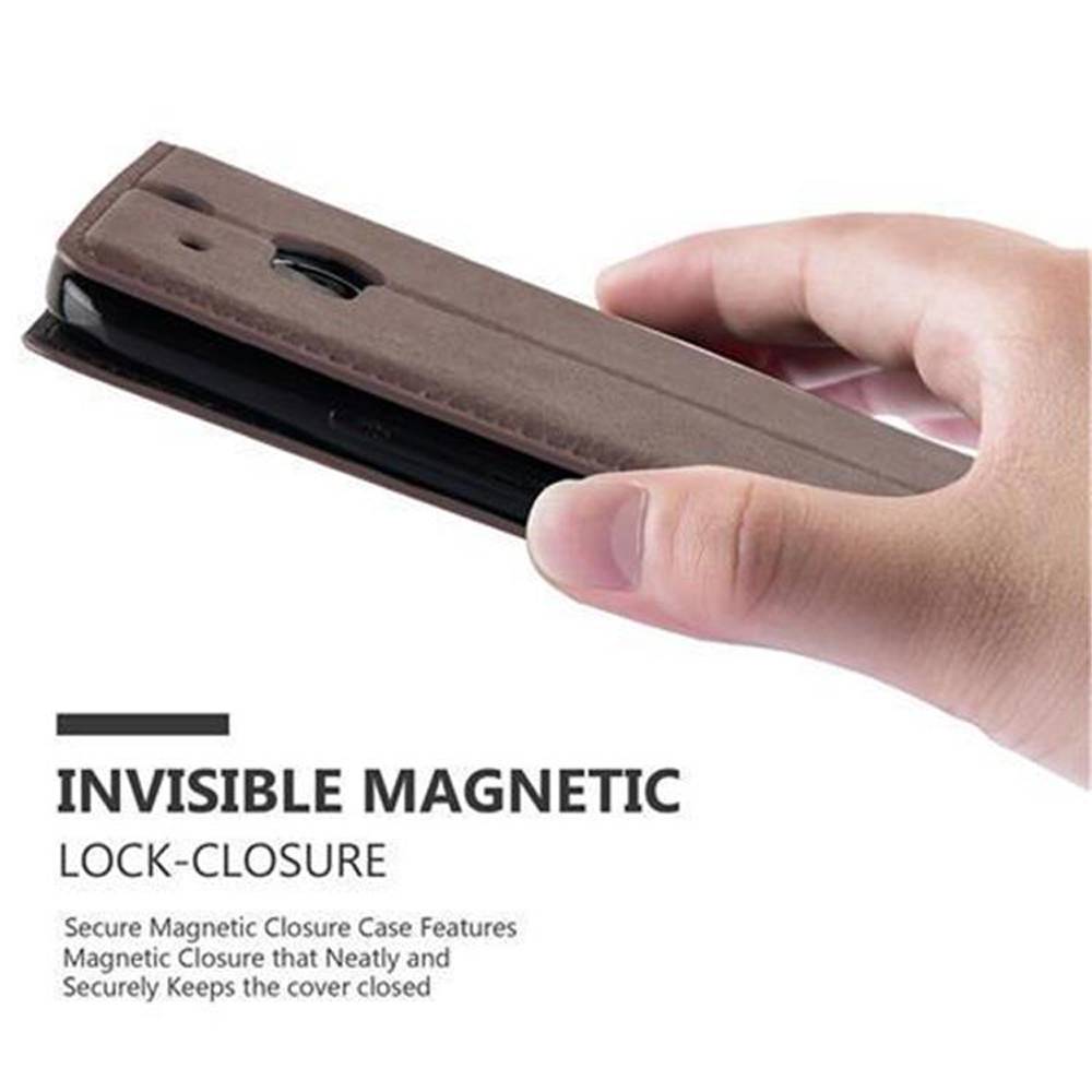Cadorabo Hülle für HTC ONE M8 Schutz Hülle in Braun Handyhülle Etui Case Cover Magnetverschluss