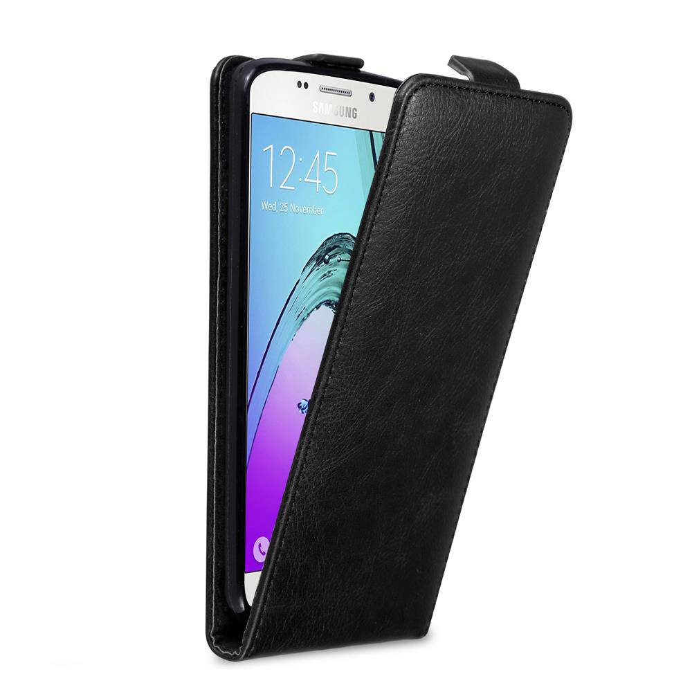 Cadorabo Hülle für Samsung Galaxy A5 2016 Schutzhülle in Schwarz Flip Handyhülle Case Cover Etui Kunstleder